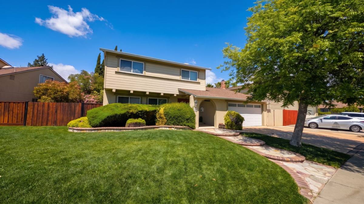 House for rent at 6923 Lassen St, Pleasanton, CA 94588