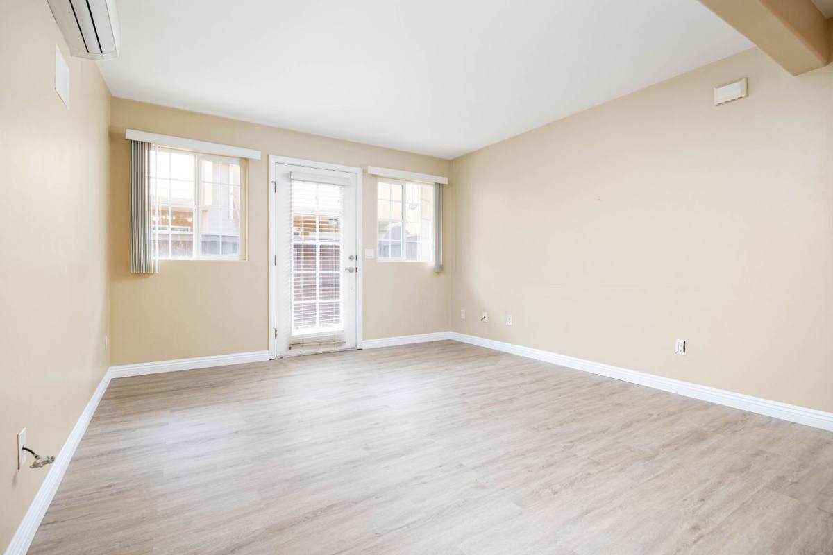 Apartment for rent at 5252 Balboa Arms Dr, San Diego, CA 92117