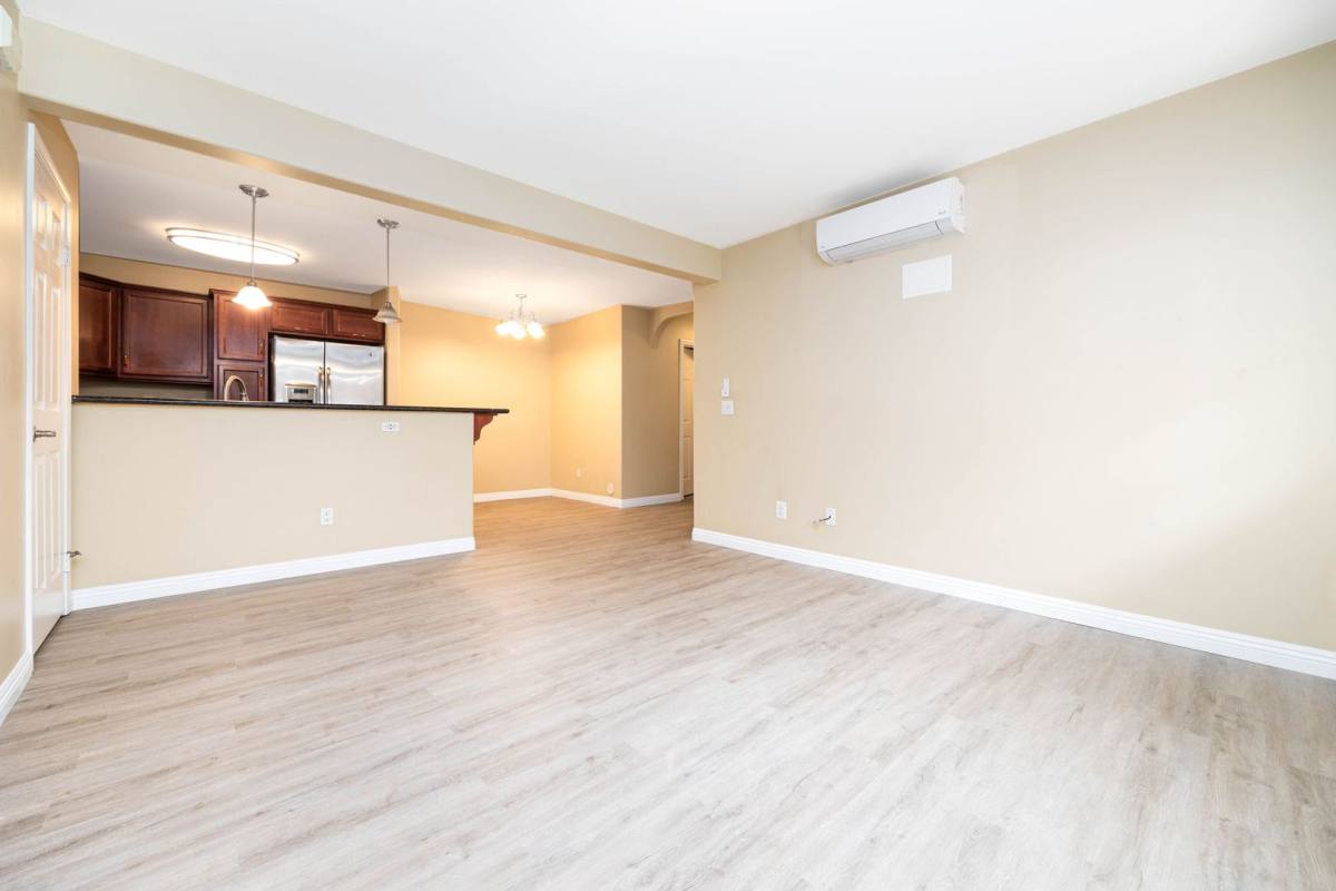 Apartment for rent at 5252 Balboa Arms Dr, San Diego, CA 92117