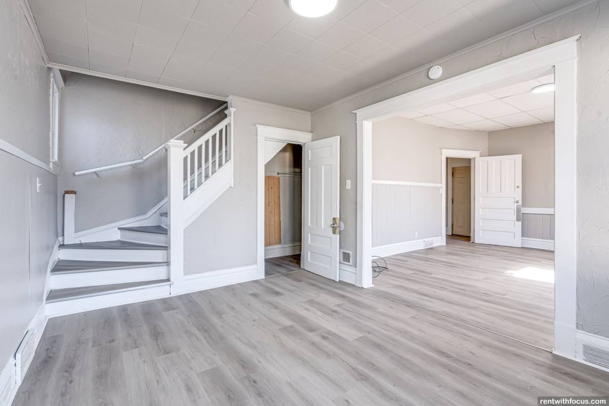 Apartment for rent at 803 N Broadway, Green Bay, WI 54303