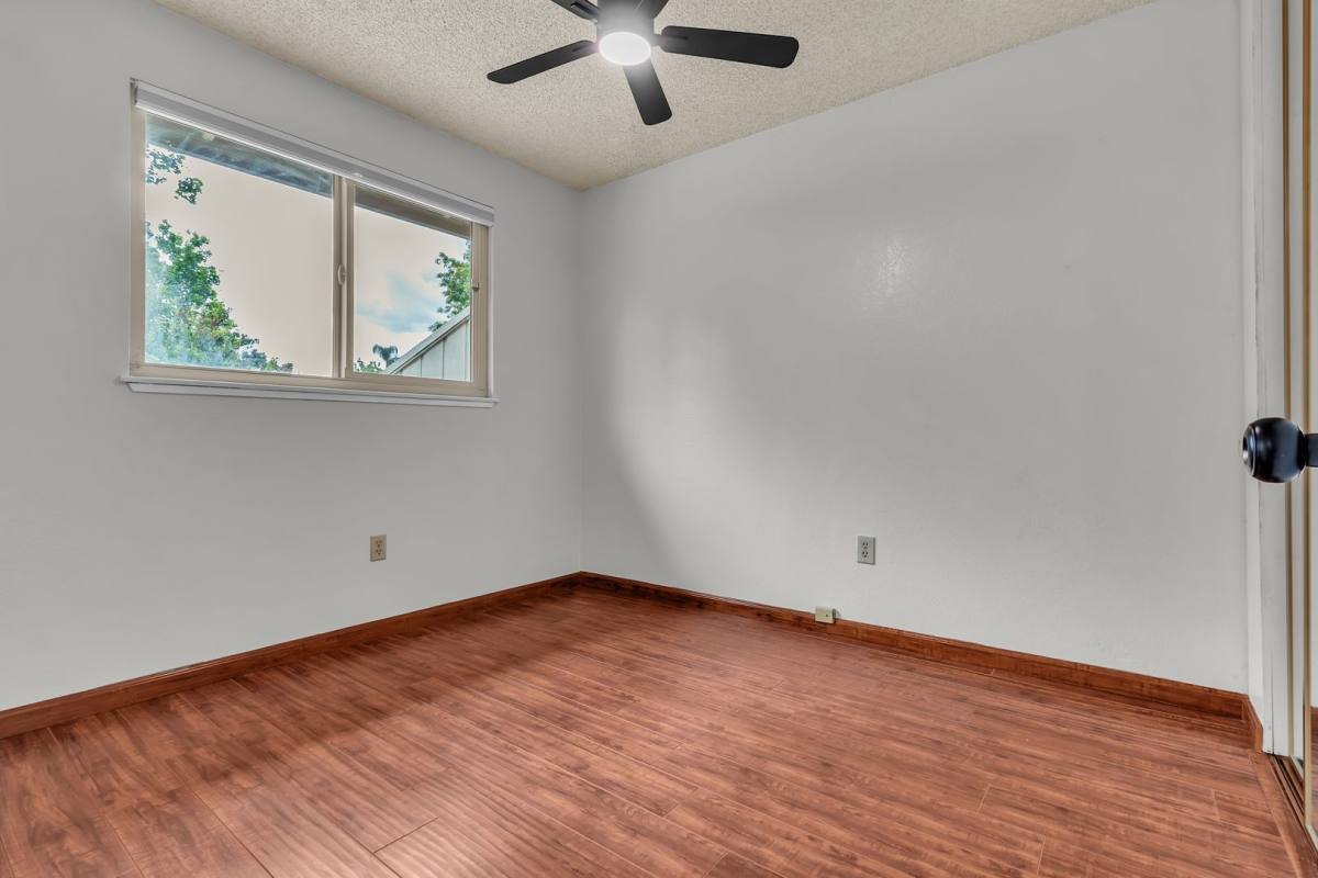 Apartment for rent at 1428 Camelot Dr, Corona, CA 92882