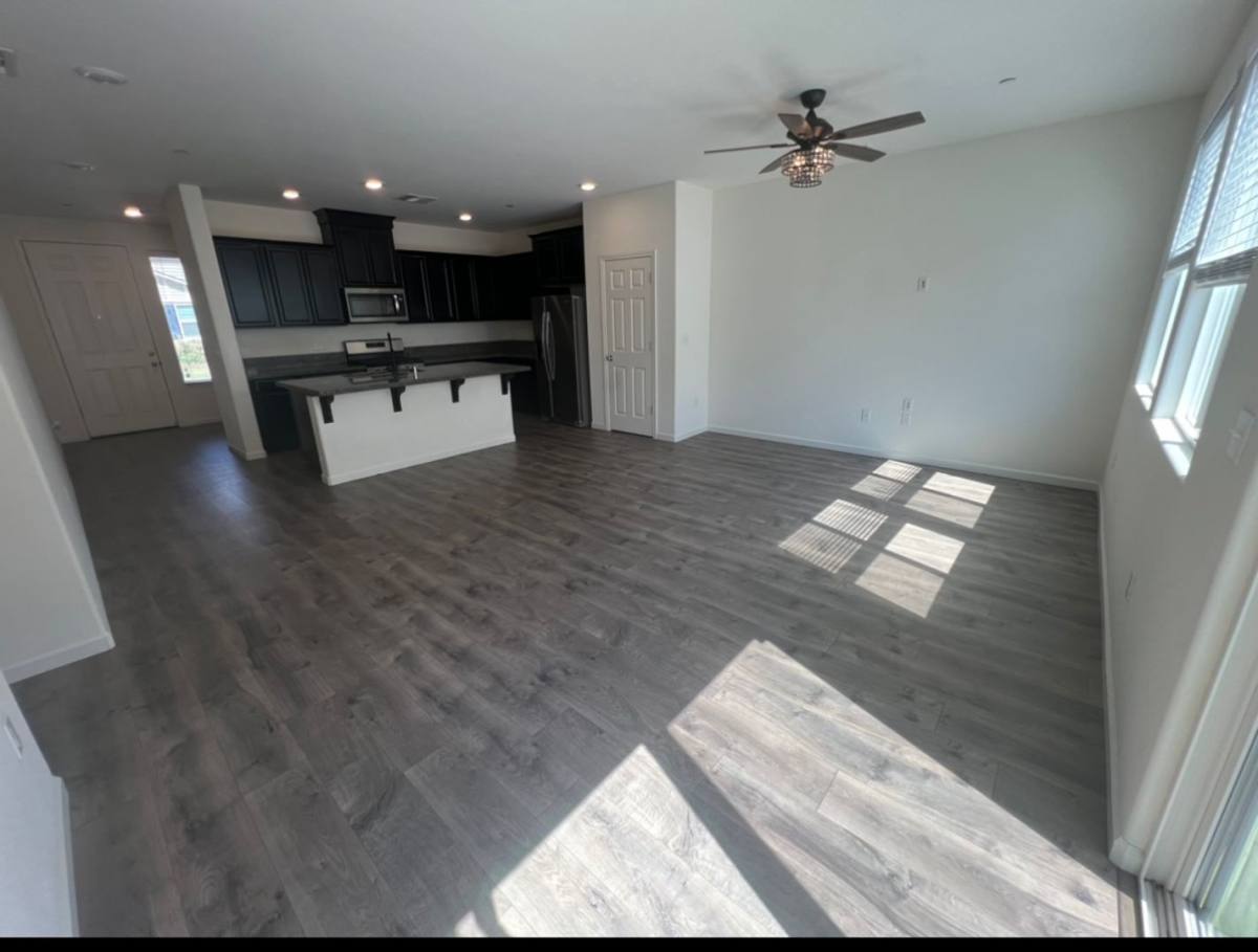 House for rent at 2038 S Palm St, Visalia, CA 93292