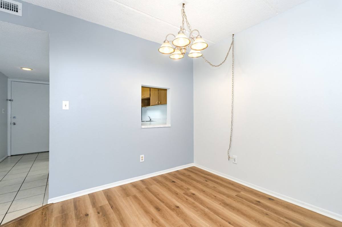 Apartment for rent at 204 W Seminole Ave, Melbourne, FL 32901
