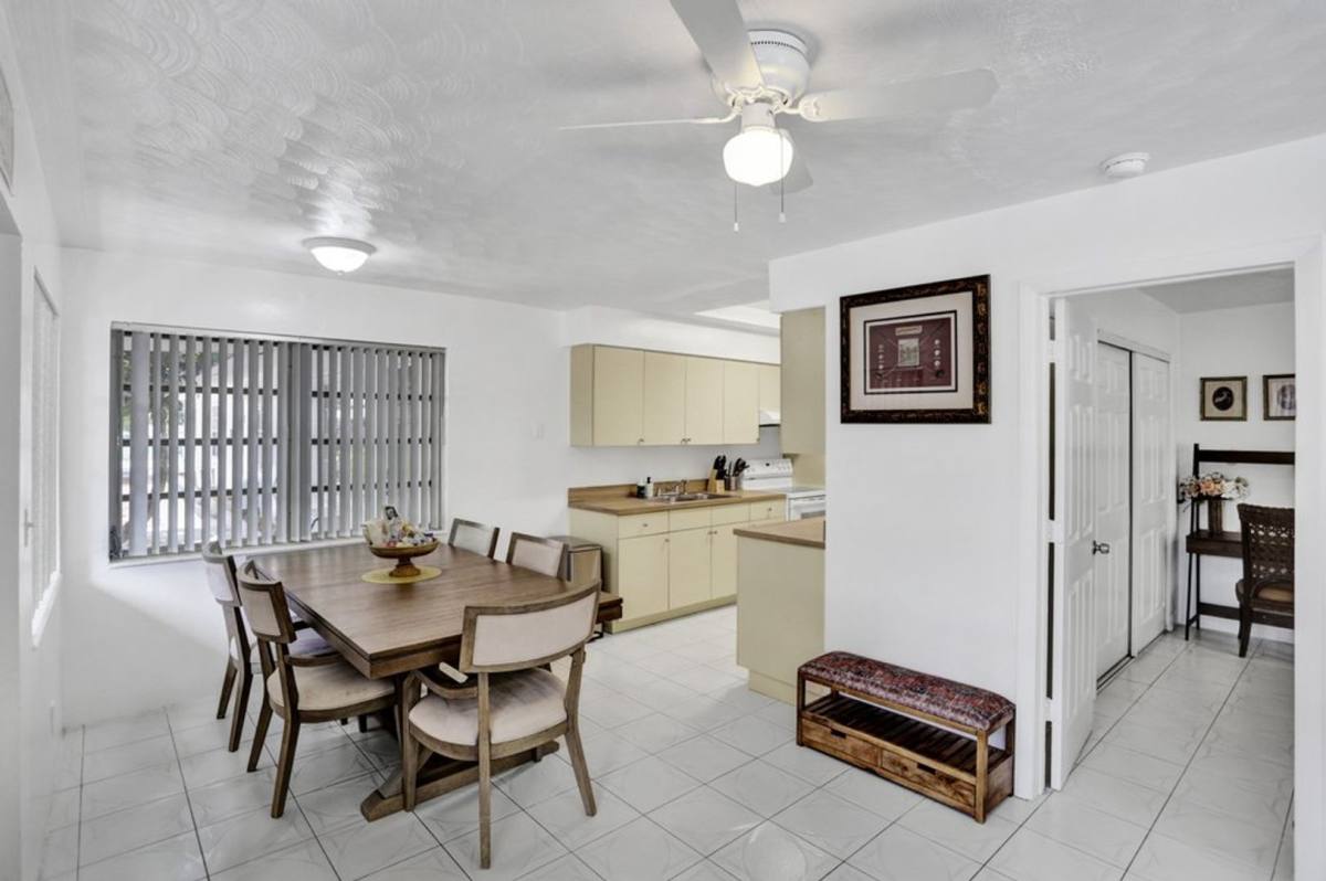 Apartment for rent at 820 NE 16th Ave, Fort Lauderdale, FL 33304