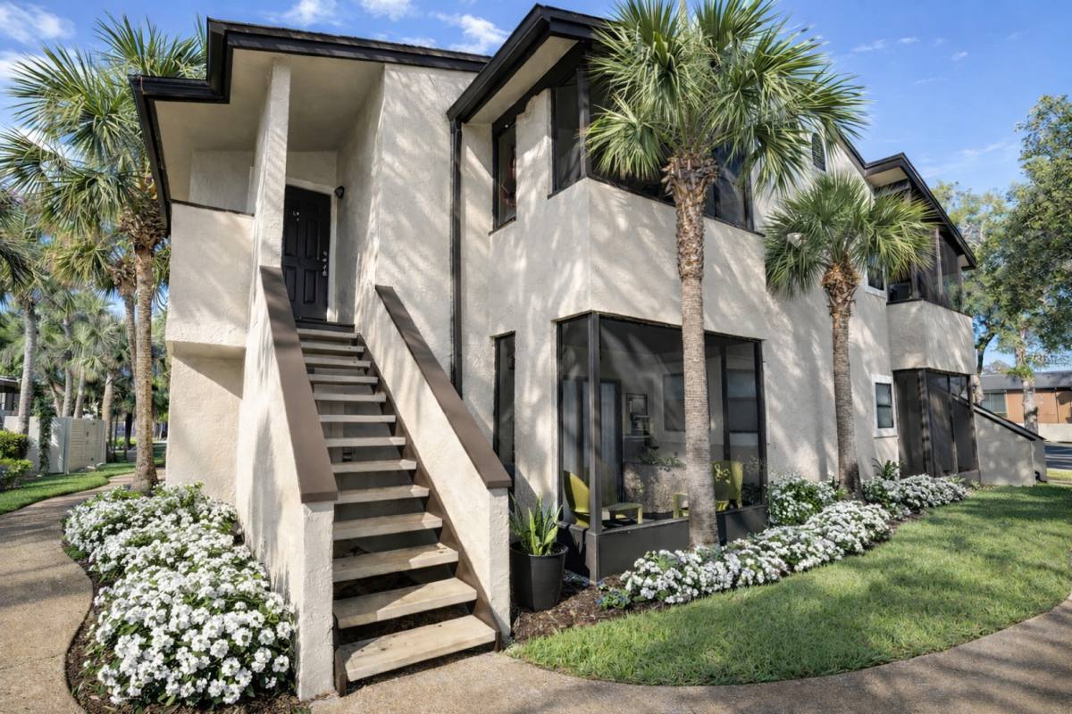 Condo for rent at 3020 Antique Oaks Circle, Winter Park, FL 32792