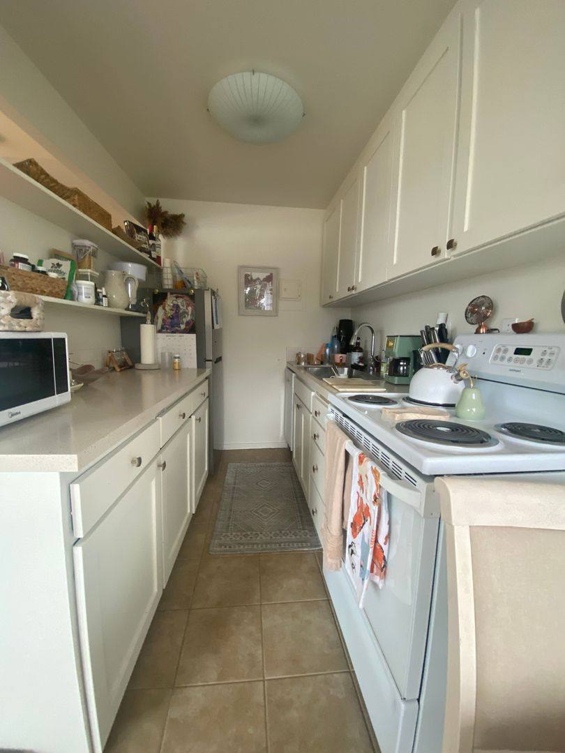 Apartment for rent at 1940 Yale Ave E, Seattle, WA 98102