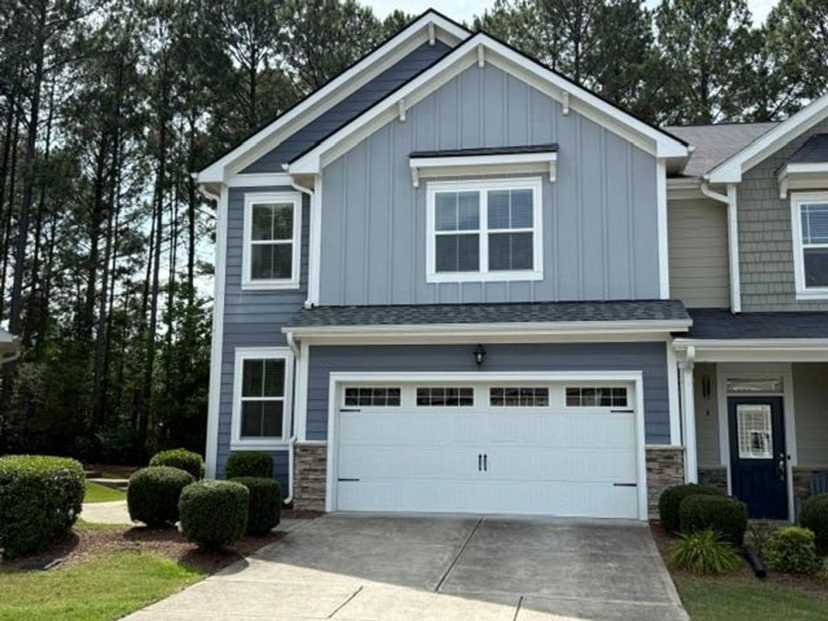 Townhouse for rent at 2460 Pecan Ridge Way, Apex, NC 27502