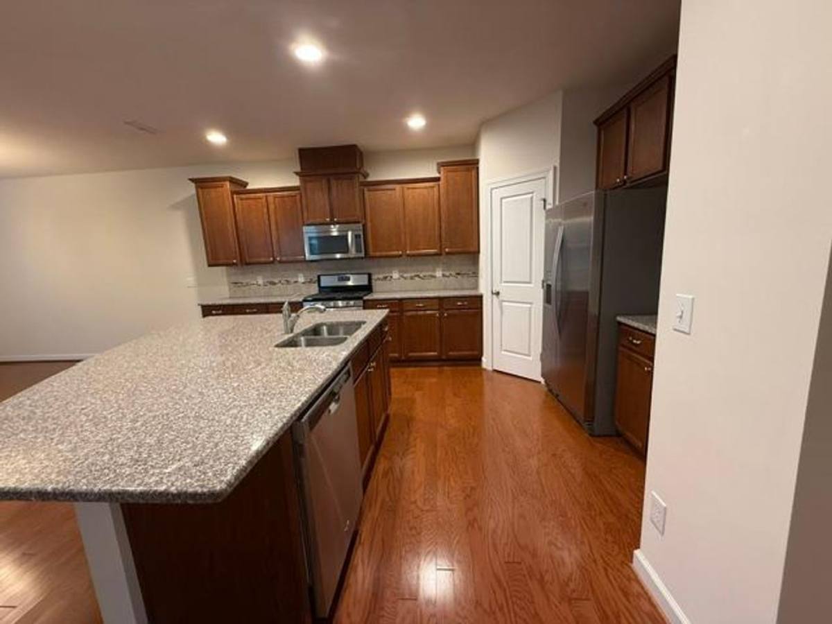 Townhouse for rent at 2460 Pecan Ridge Way, Apex, NC 27502