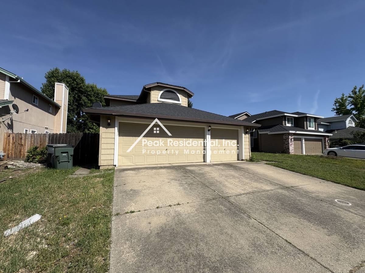 House for rent at 5621 Summit Dr, Rocklin, CA 95765
