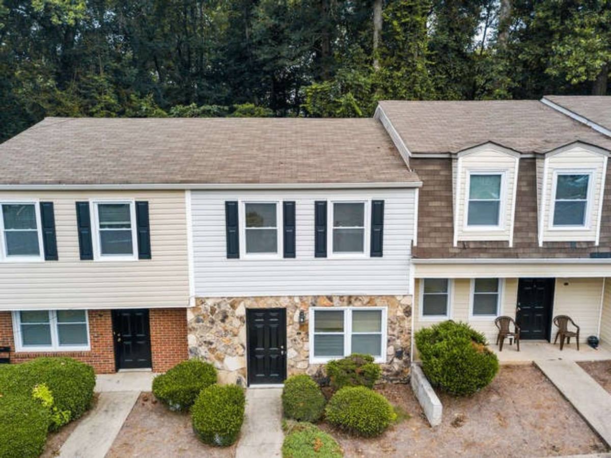 Apartment for rent at 124-125 Williams St, Carrollton, GA 30117