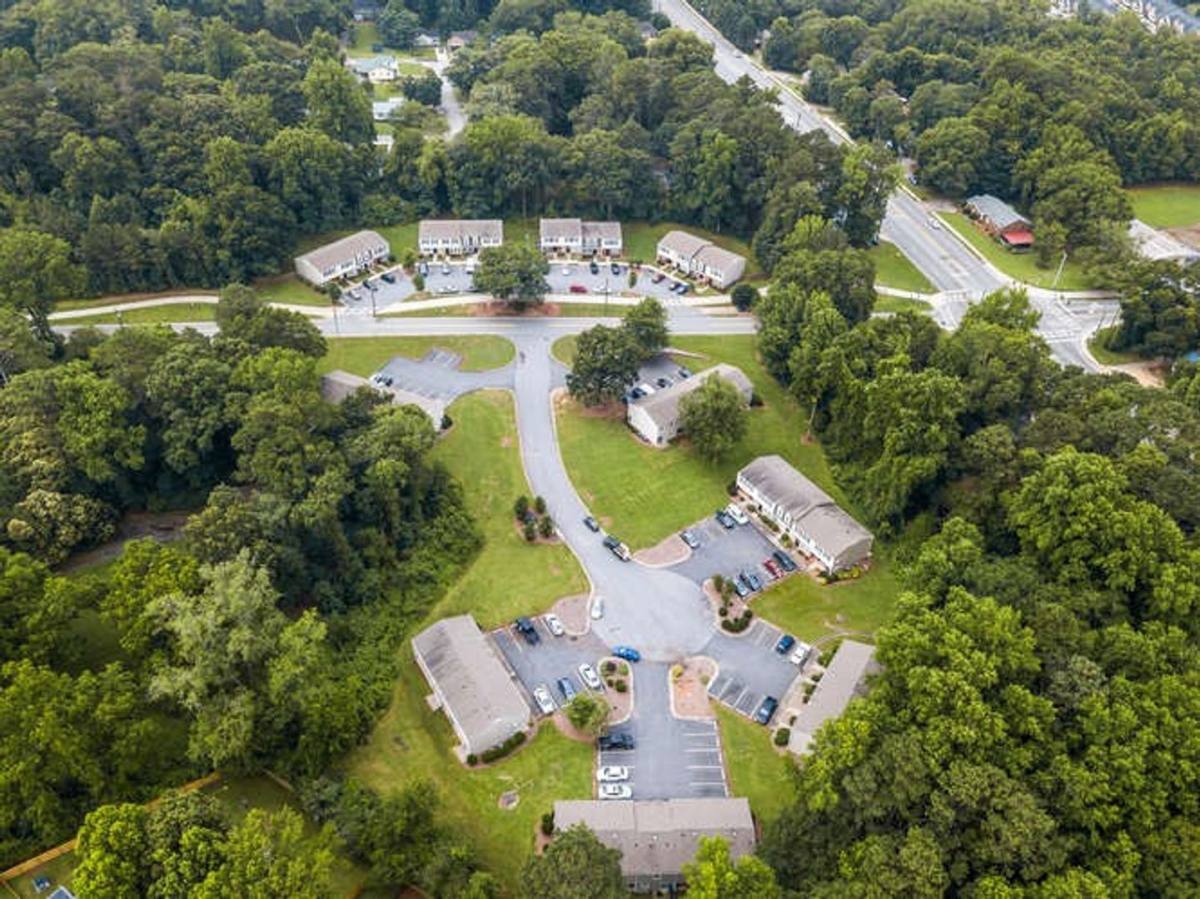 Apartment for rent at 124-125 Williams St, Carrollton, GA 30117