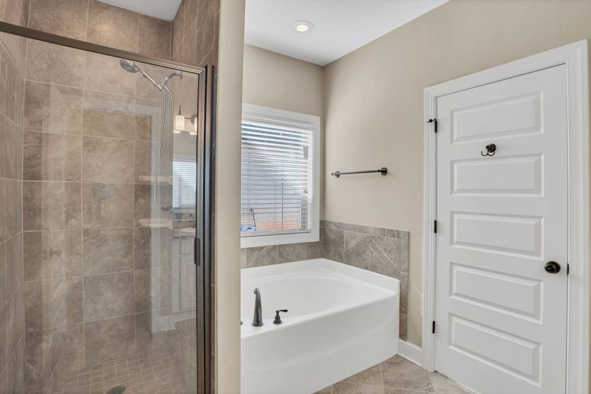 House for rent at 999 Starr Court, Auburn, AL 36830