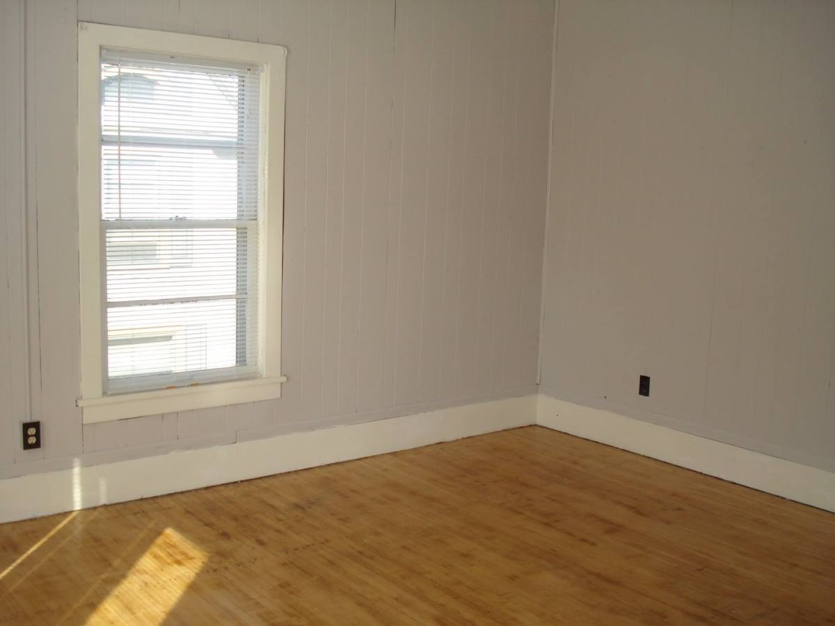 Apartment for rent at 204 1st Ave SW, Austin, MN 55912