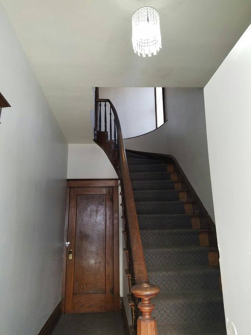 Apartment for rent at 204 1st Ave SW, Austin, MN 55912