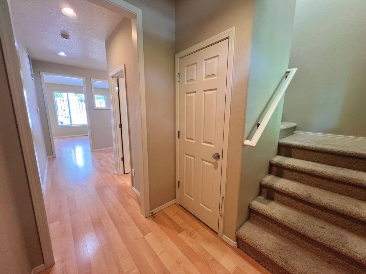 House for rent at 1048 SE Tamora Ave, Hillsboro, OR 97123