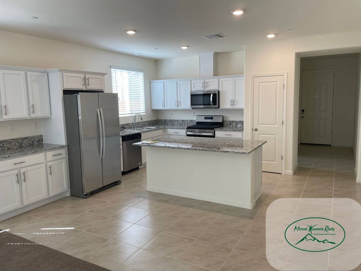 House for rent at 288 Shafer Ave, Merced, CA 95348