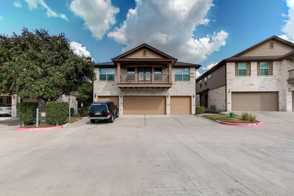Townhouse for rent at 1310 W Parmer Lane #3033, Austin, TX 78727