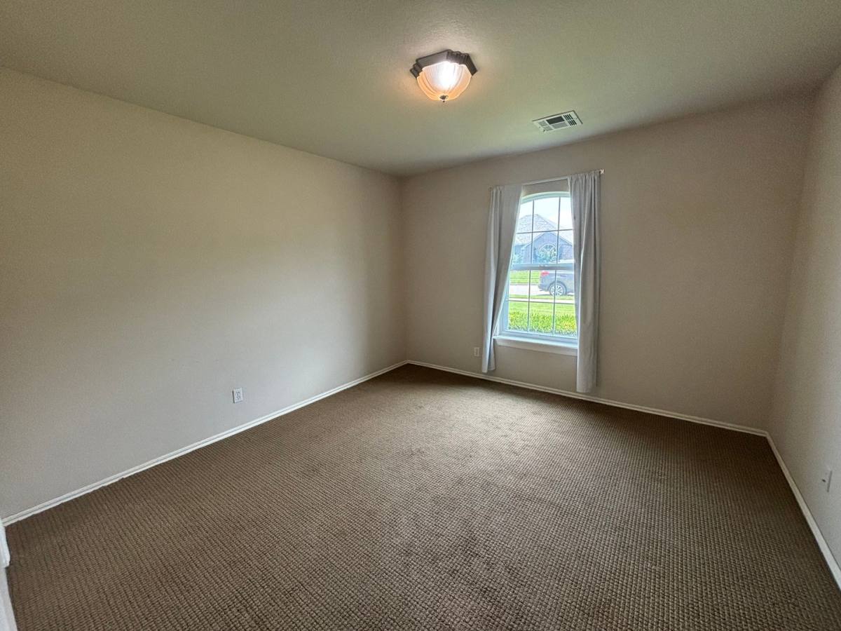 House for rent at 13144 N 133rd E Ave, Collinsville, OK 74021