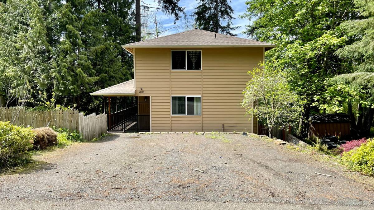 House for rent at 17535 Clear Lake Blvd SE, Yelm, WA 98597