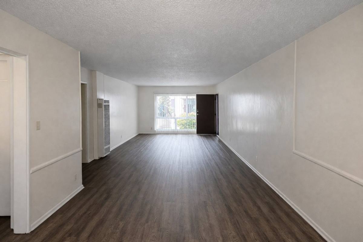 Apartment for rent at 3950 Nicolet Ave, Los Angeles, CA 90008