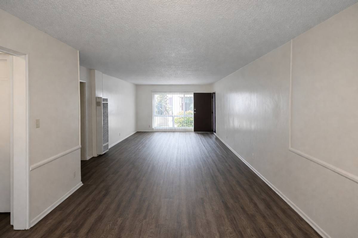 Apartment for rent at 3950 Nicolet Ave, Los Angeles, CA 90008