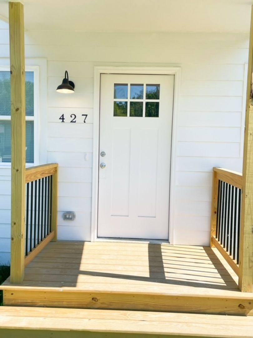 House for rent at 427 E 9th St, Siler City, NC 27344