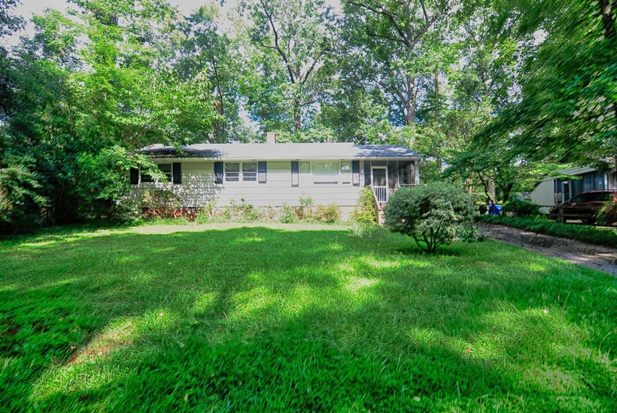 House for rent at 406 Hickory Dr, Chapel Hill, NC 27517