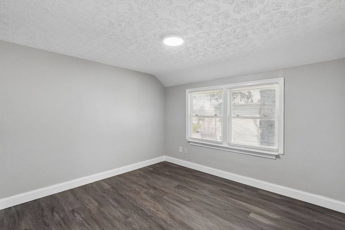 Apartment for rent at 1272-1274 E 21st Ave, Columbus, OH 43211