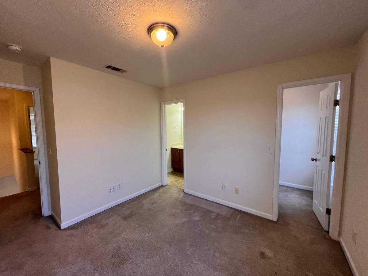 Townhouse for rent at 6021 Cullen Dr, La Vergne, TN 37086