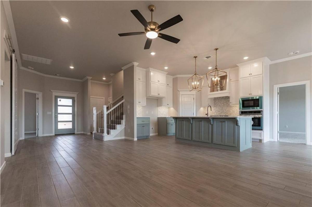 House for rent at 16300 Marsha Dr, Edmond, OK 73013