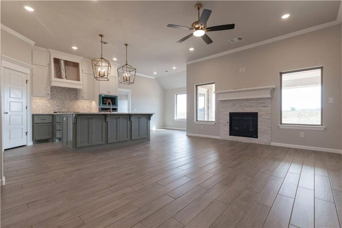 House for rent at 16300 Marsha Dr, Edmond, OK 73013