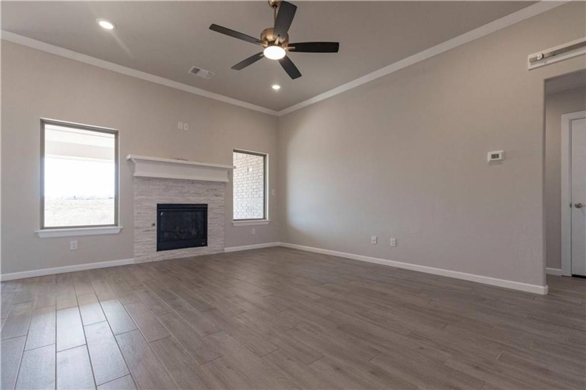 House for rent at 16300 Marsha Dr, Edmond, OK 73013