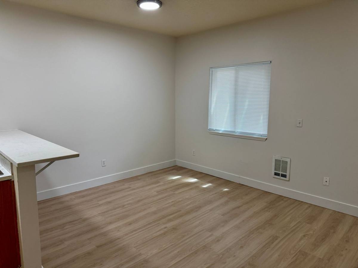 Apartment for rent at 5520 N Missouri Ave, Portland, OR 97217