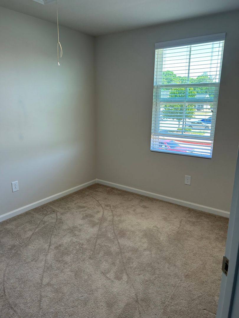 Townhouse for rent at 403 Hampton Townes Dr, Greenville, SC 29617