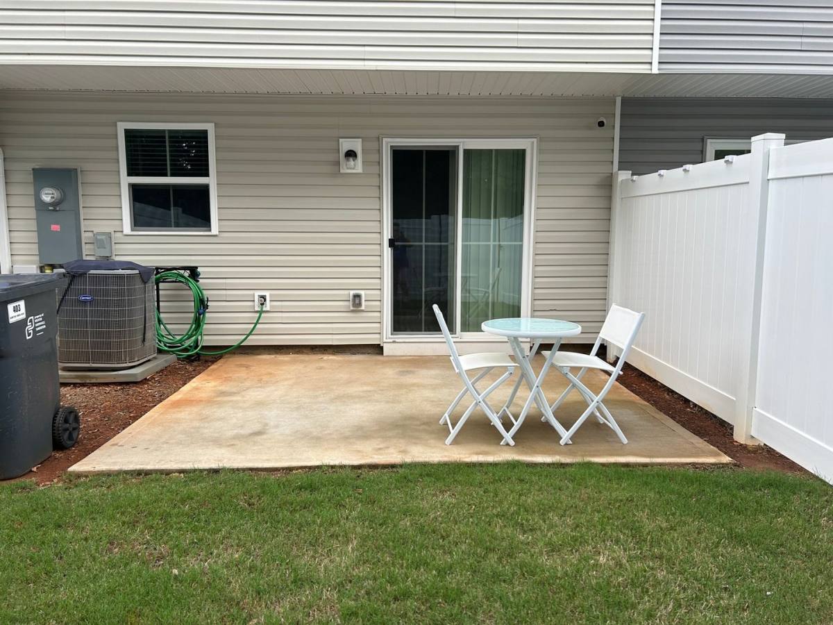 Townhouse for rent at 403 Hampton Townes Dr, Greenville, SC 29617