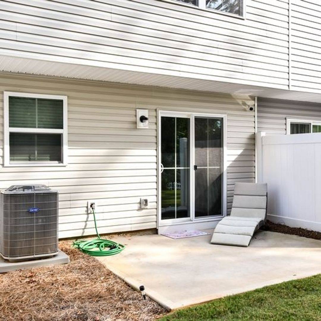 Townhouse for rent at 403 Hampton Townes Dr, Greenville, SC 29617