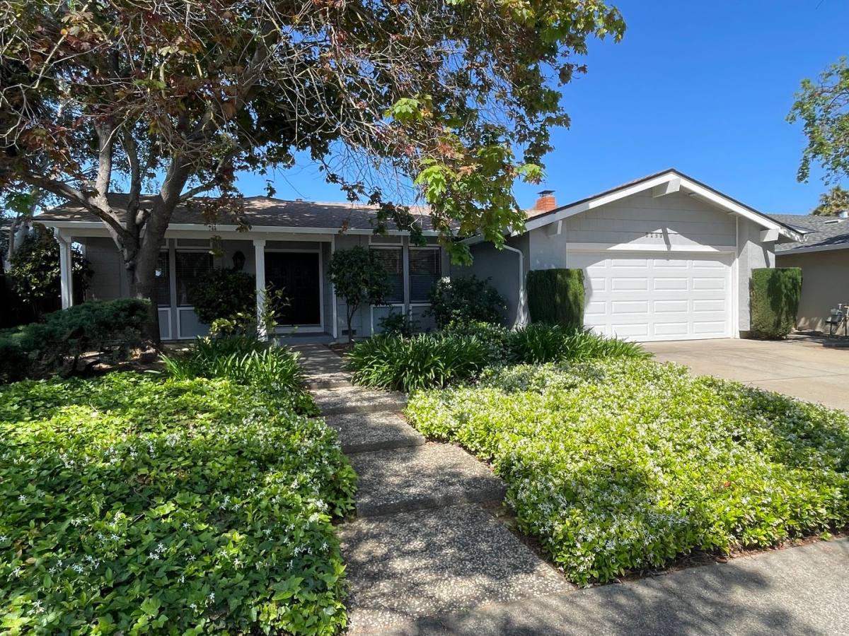 House for rent at 8421 Westwood Dr, Gilroy, CA 95020