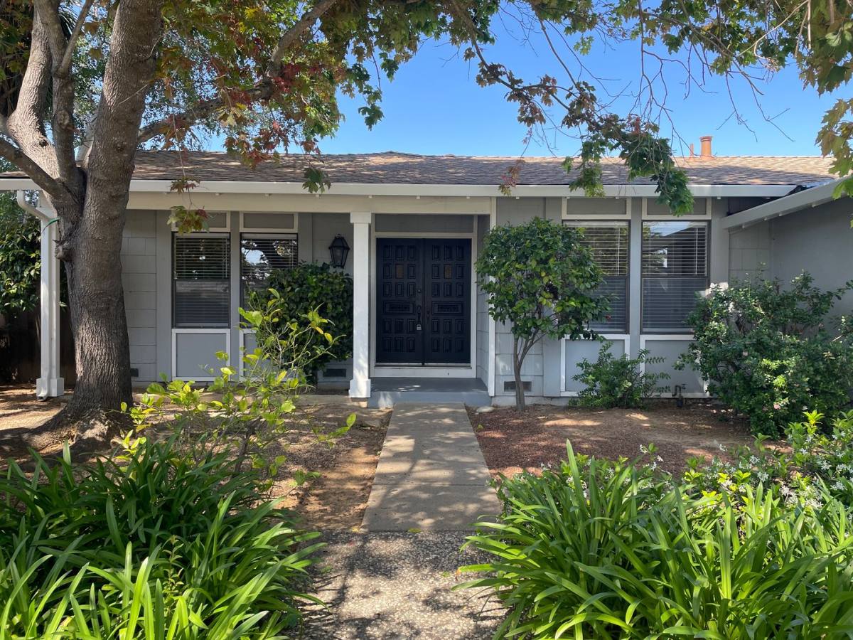 House for rent at 8421 Westwood Dr, Gilroy, CA 95020