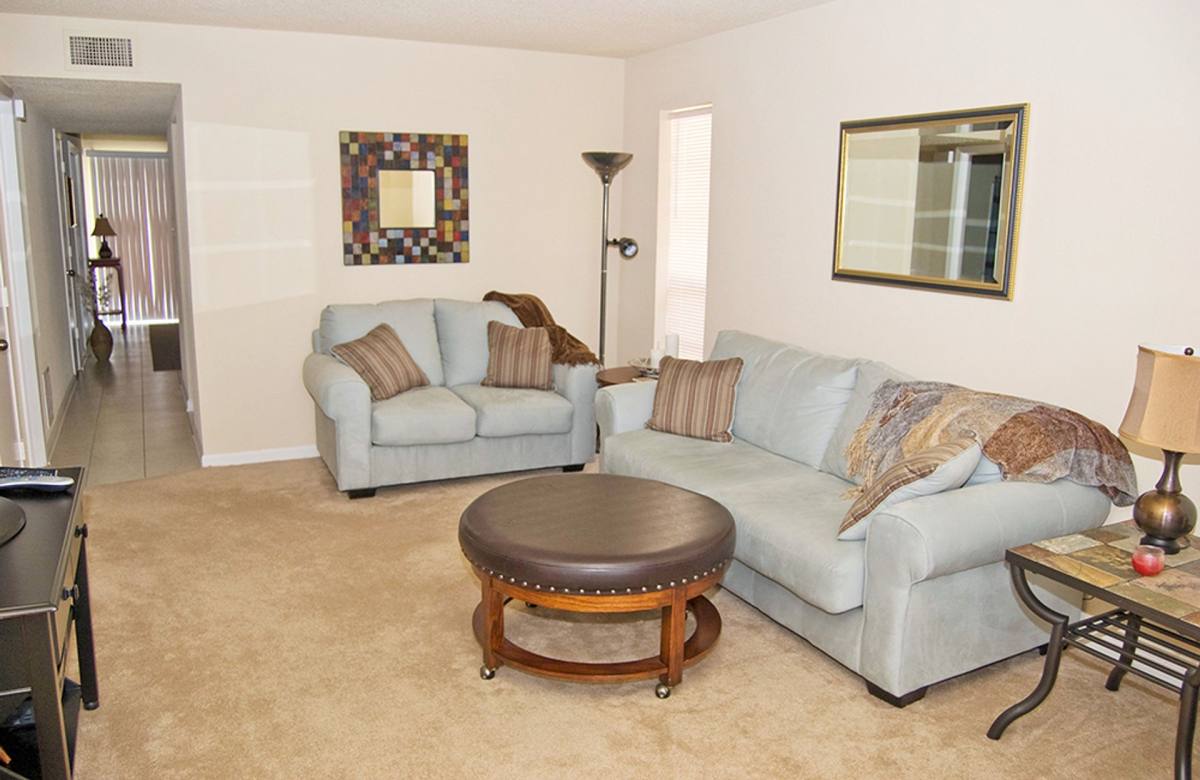 Townhouse for rent at 3710 Lilac Lane, Metairie, LA 70001