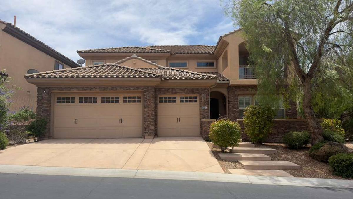 House for rent at 2321 Martinique Ave, Henderson, NV 89044