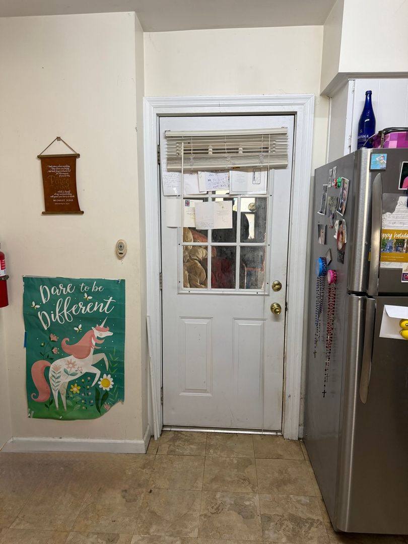 Apartment for rent at 38 High St, Troy, NY 12183