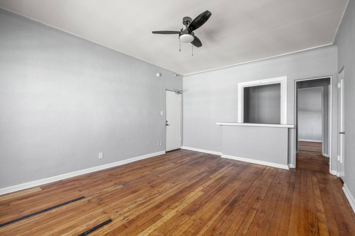 Apartment for rent at 109 S Normandie Ave, Los Angeles, CA 90004