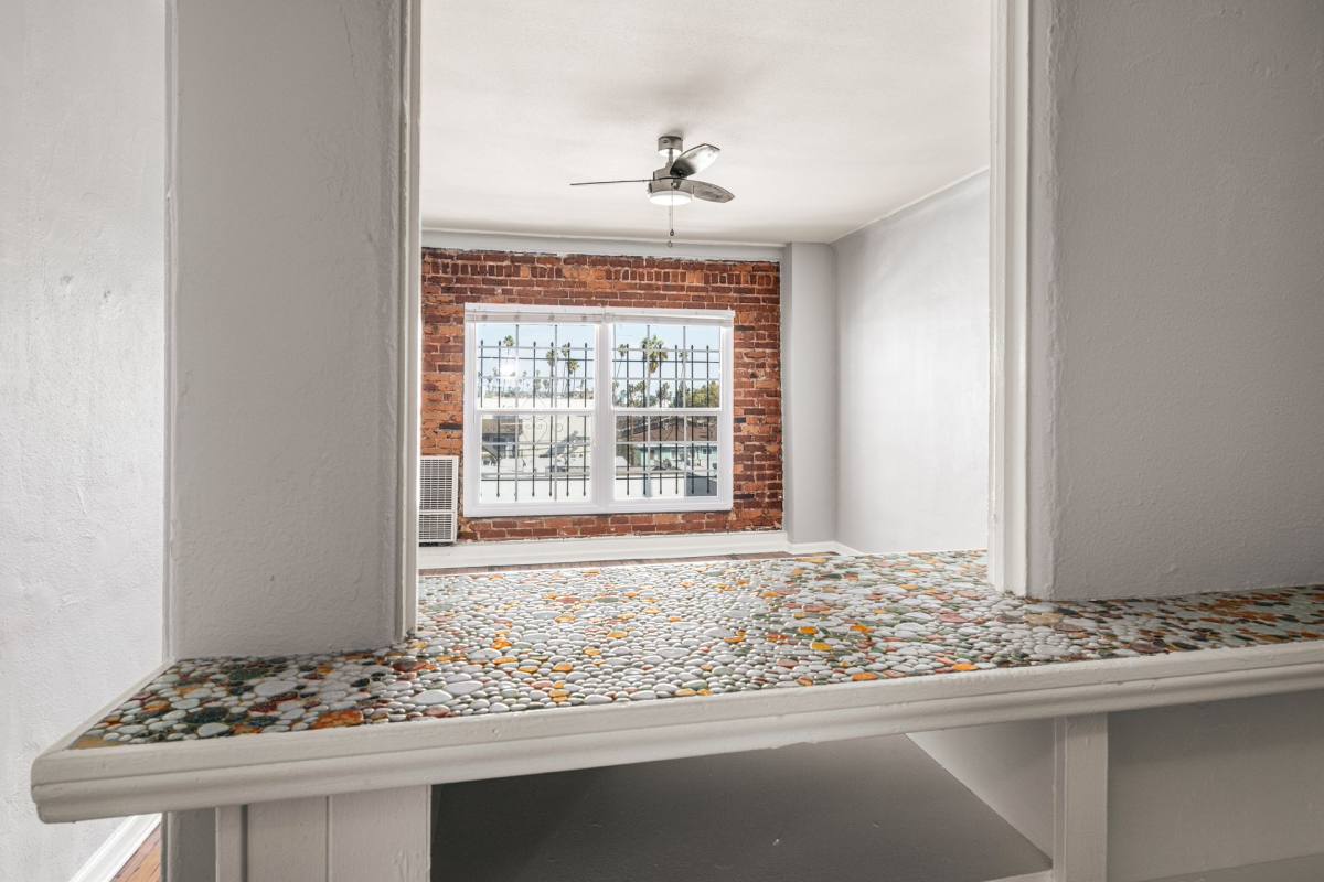 Apartment for rent at 109 S Normandie Ave, Los Angeles, CA 90004
