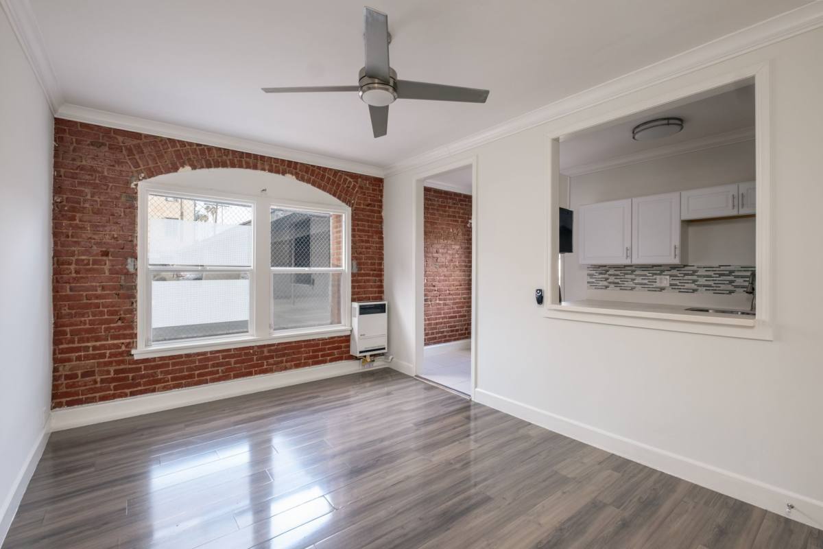 Apartment for rent at 238 S Mariposa Ave, Los Angeles, CA 90004