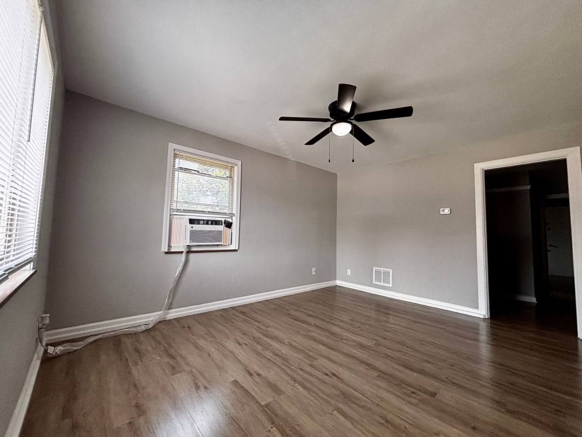Apartment for rent at 231 E Xenia Dr, Fairborn, OH 45324