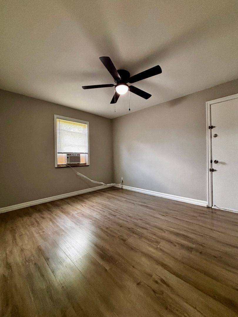 Apartment for rent at 231 E Xenia Dr, Fairborn, OH 45324