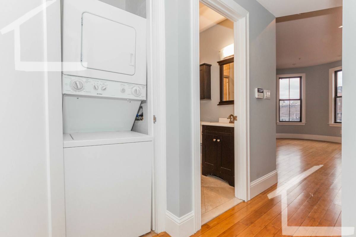 Apartment for rent at 9 Cortes #3, Boston, MA 02116