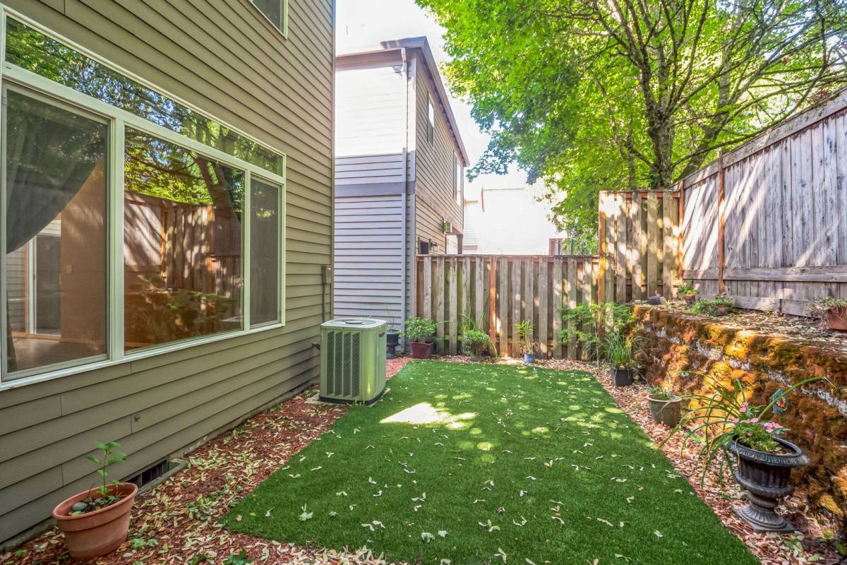House for rent at 949 SE Tamango St, Hillsboro, OR 97123