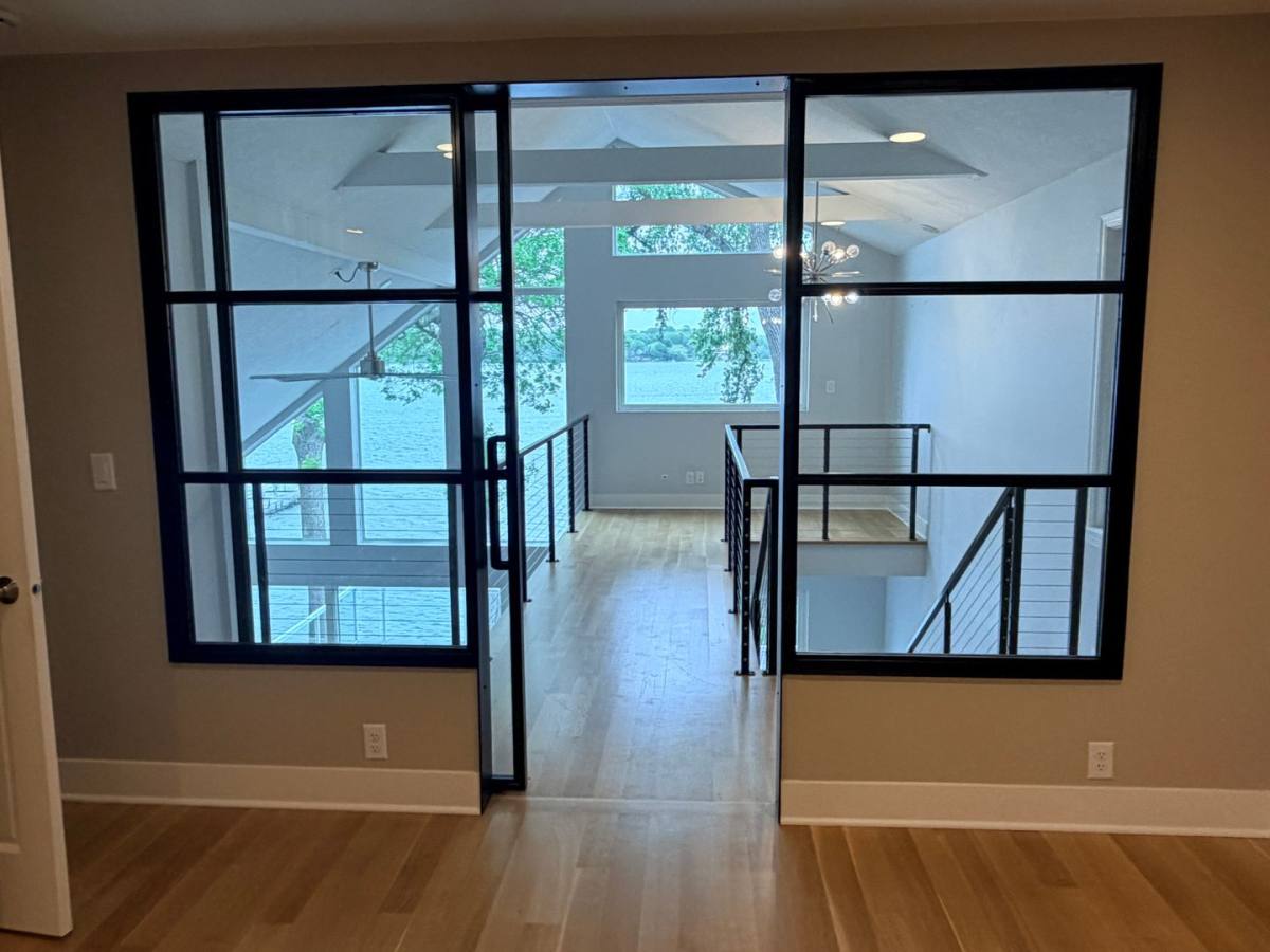 House for rent at 176 Peninsula Rd, Minneapolis, MN 55441