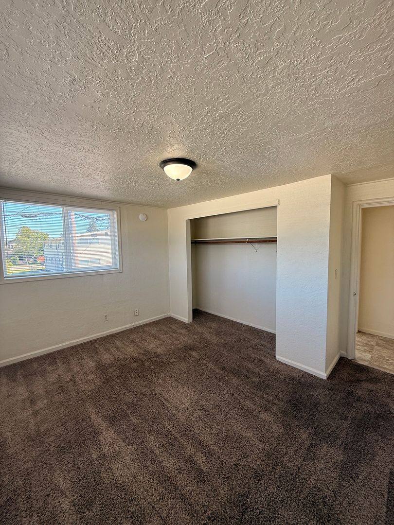 Apartment for rent at 240 Baltimore St, Longview, WA 98632